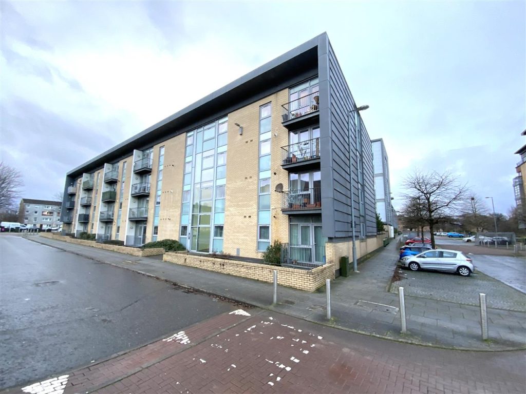 Queen Elizabeth Gardens, Glasgow