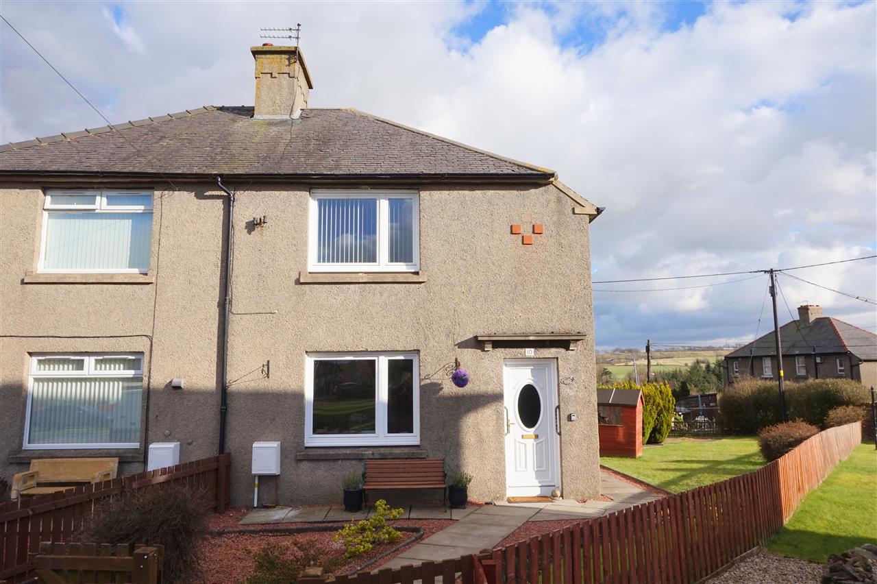 Milton Park Square, Lesmahagow